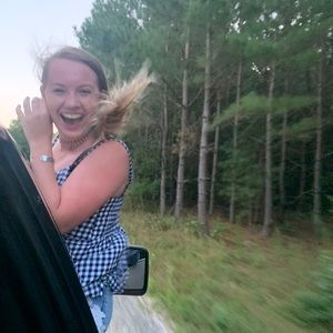 Meet your Posher, Keeley